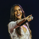 Ivete Sangalo revolta parte dos fãs após discurso político considerado evasivo durante show