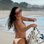 Mylla Christie exibe boa forma em dia de praia no Rio de Janeiro e encanta fãs